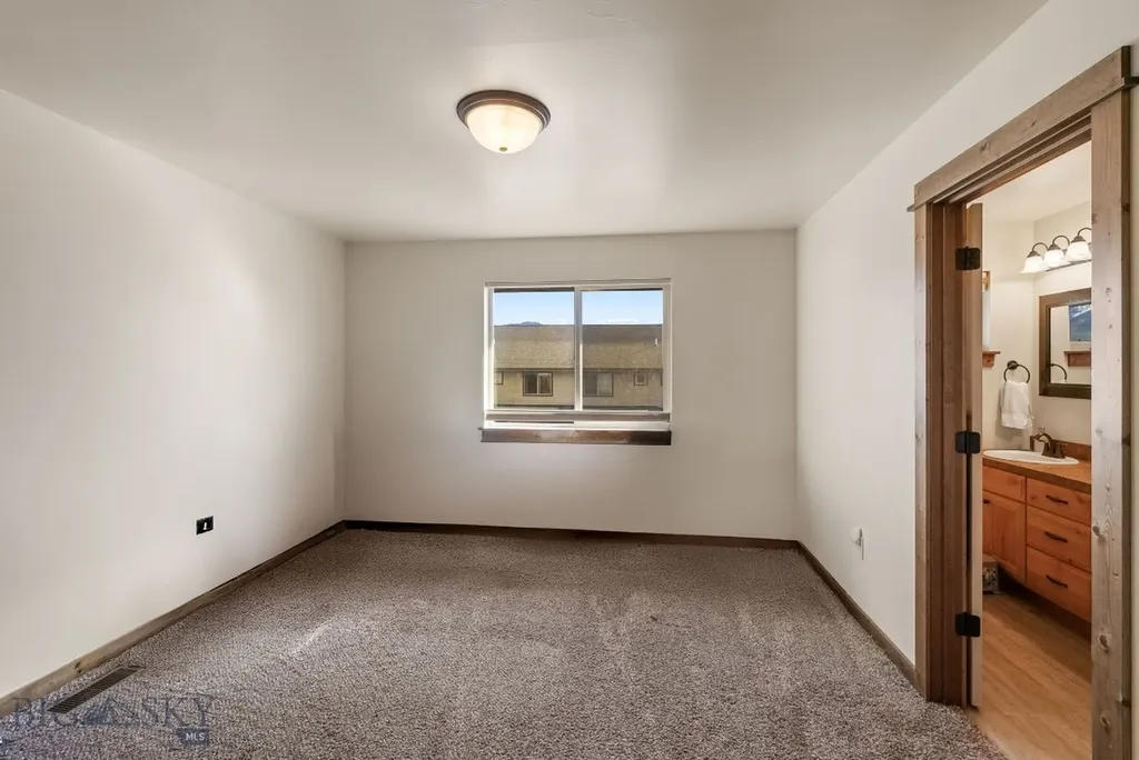 3355 Fen Way Bozeman MT 59718