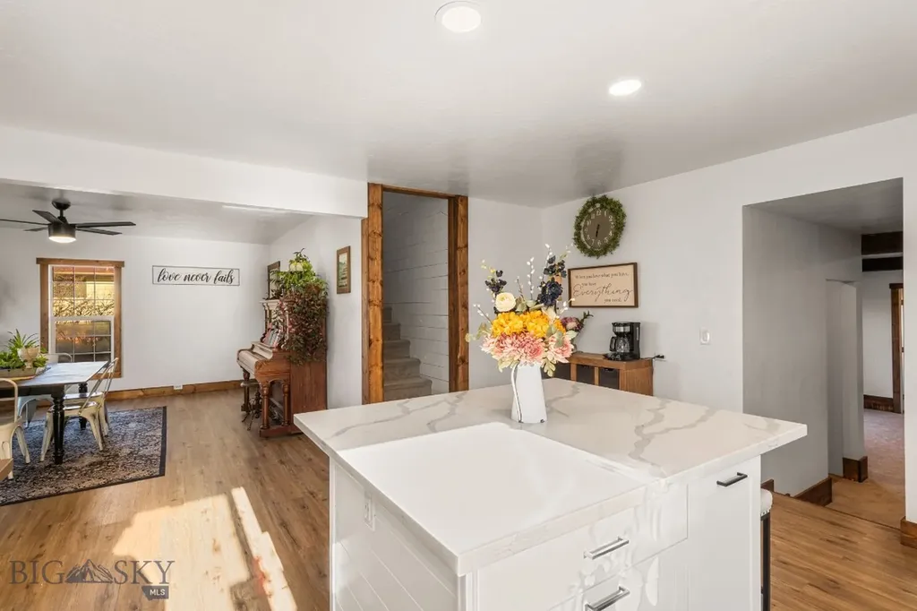 91 E Allison Avenue Belgrade MT 59714