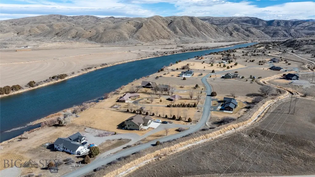 37 Missouri View Loop Toston MT 59643