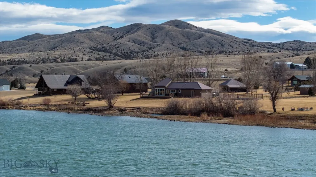 37 Missouri View Loop Toston MT 59643