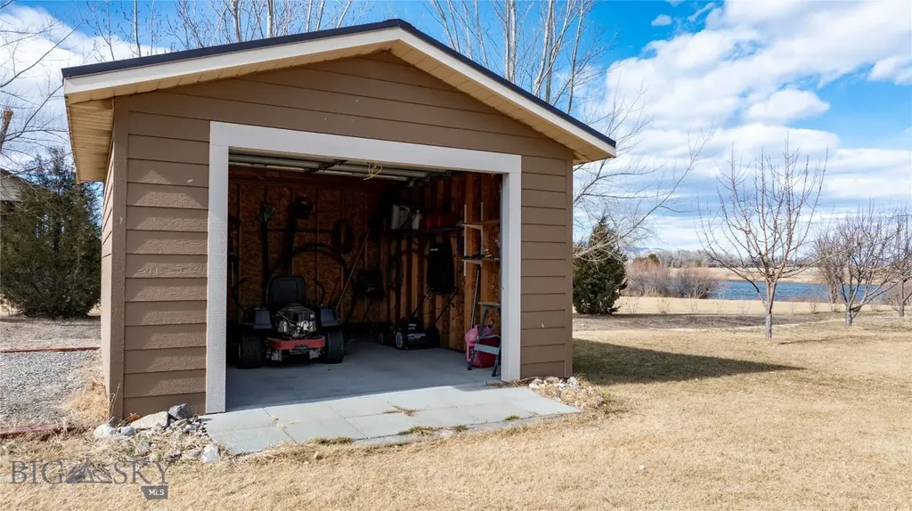 37 Missouri View Loop Toston MT 59643