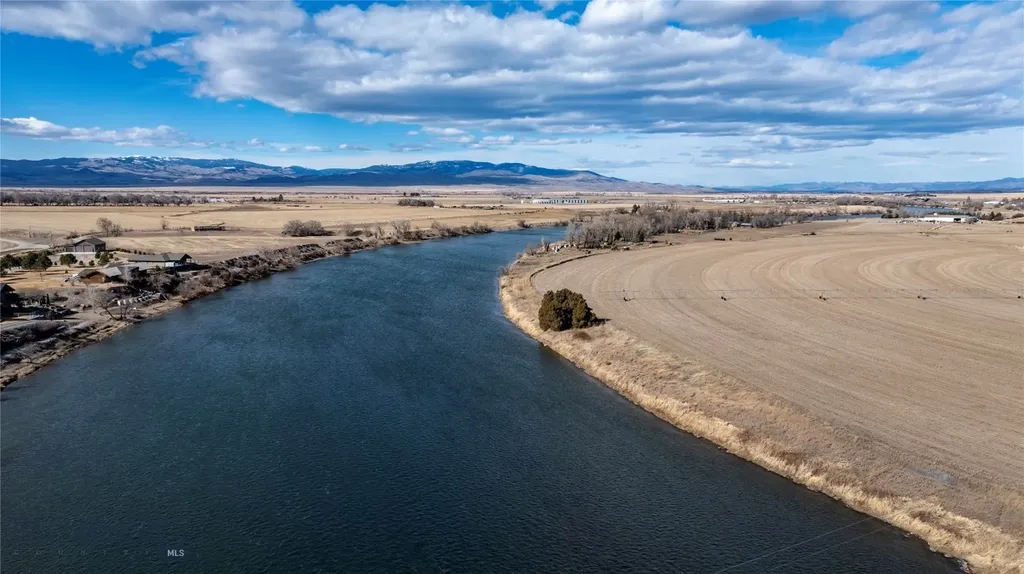 37 Missouri View Loop Toston MT 59643