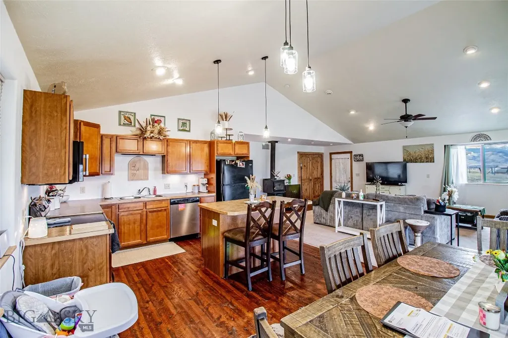 1 Bonanza Place Whitehall MT 59759