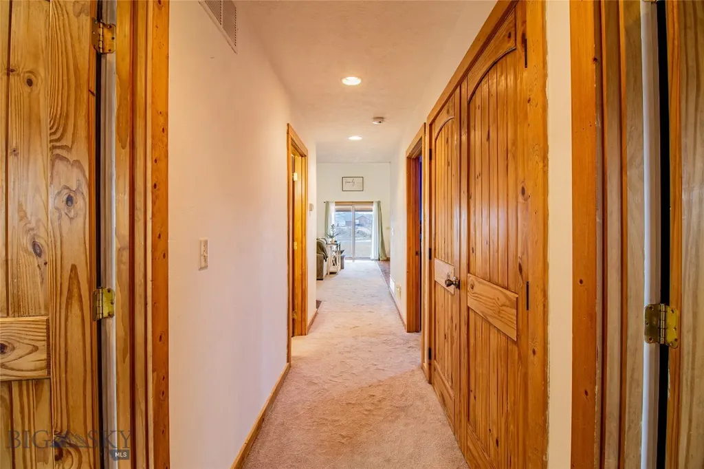 1 Bonanza Place Whitehall MT 59759