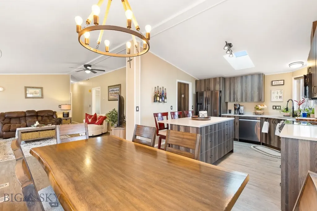 126 Hereford Belgrade MT 59714