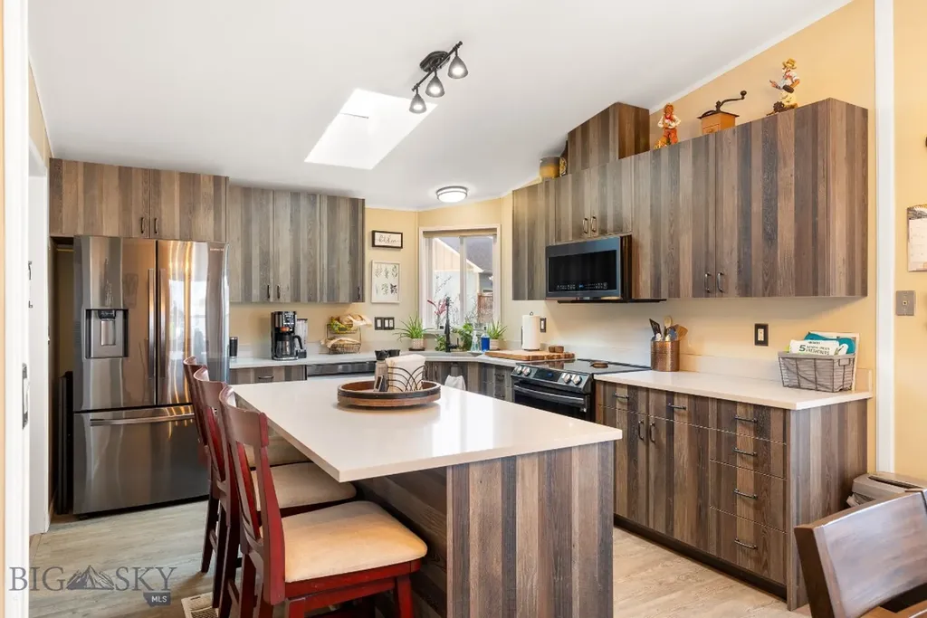 126 Hereford Belgrade MT 59714