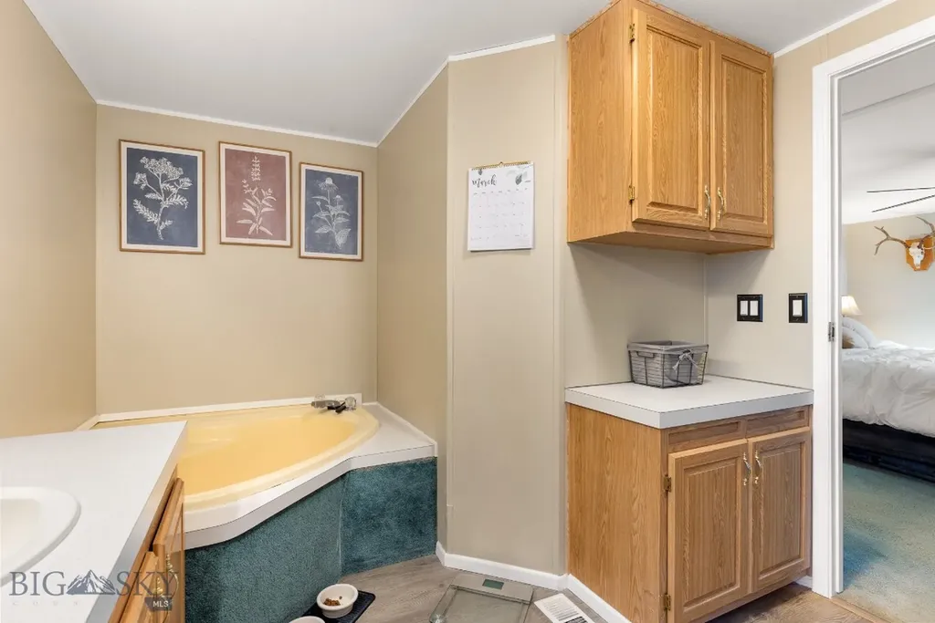 126 Hereford Belgrade MT 59714