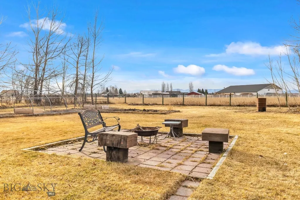 126 Hereford Belgrade MT 59714