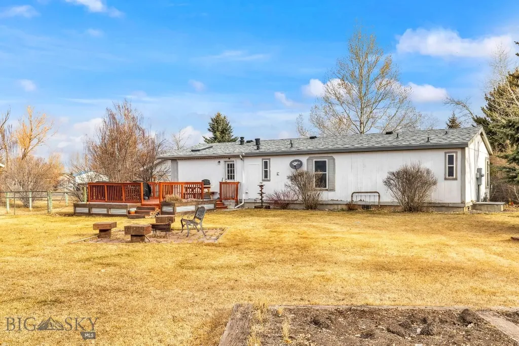 126 Hereford Belgrade MT 59714
