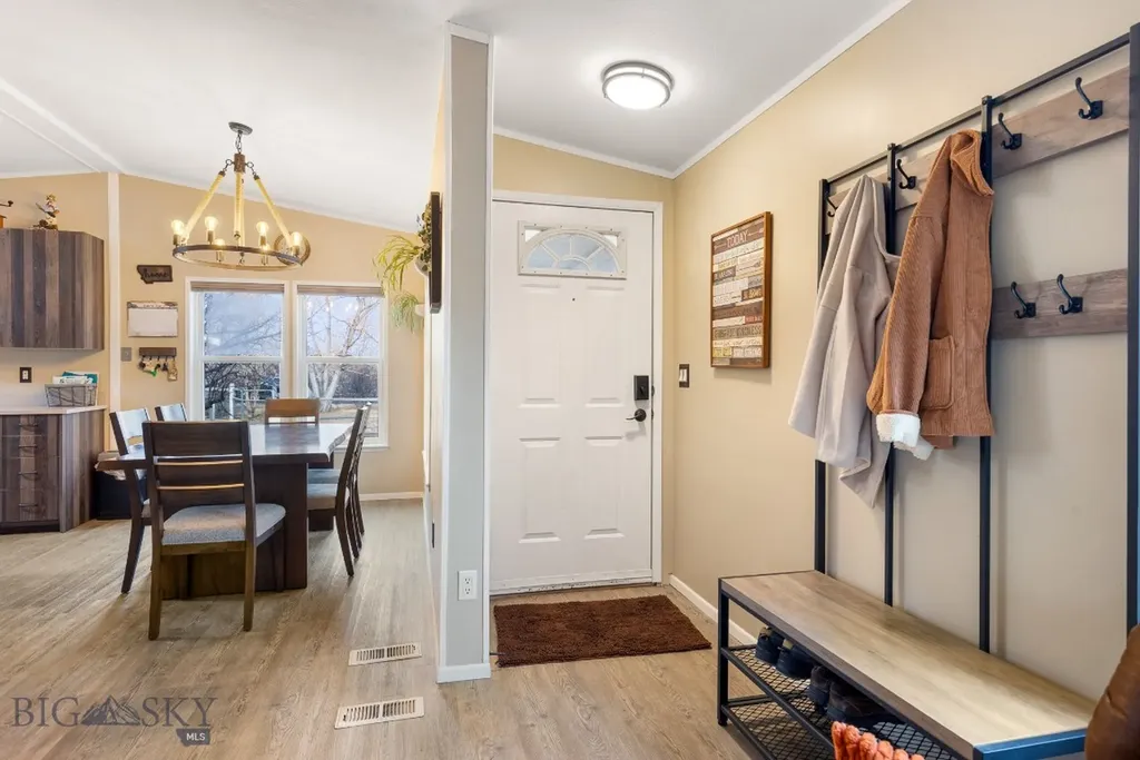 126 Hereford Belgrade MT 59714