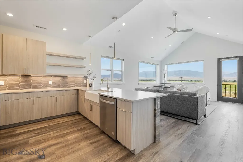450 Loomis Way Ennis MT 59729