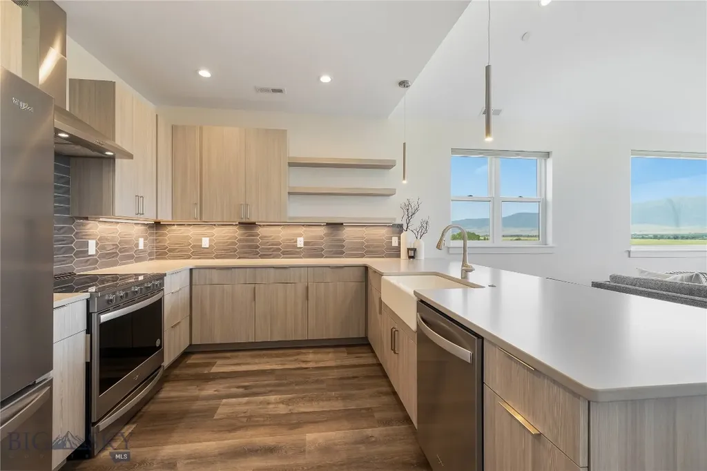 450 Loomis Way Ennis MT 59729