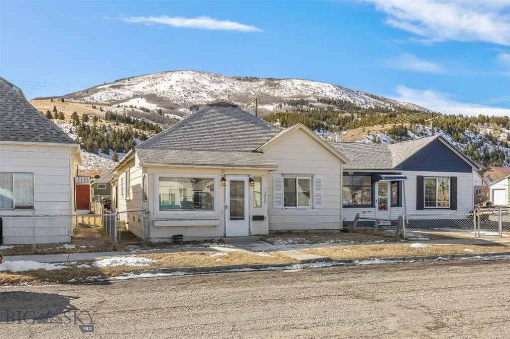 1207 E 5th Street Anaconda MT 59711