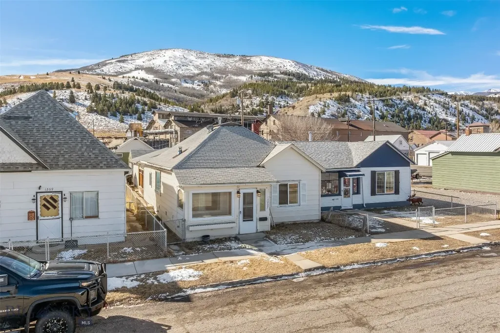 1207 E 5th Street Anaconda MT 59711