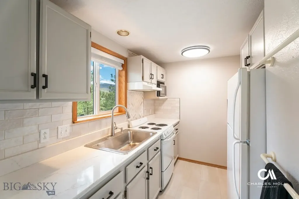4025 Lake Point Drive Helena MT 59602