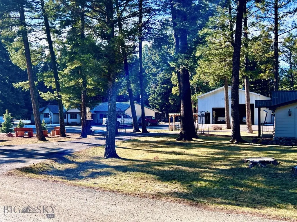 208 4th Lincoln MT 59639