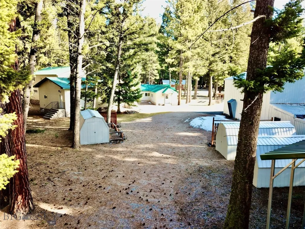 208 4th Lincoln MT 59639
