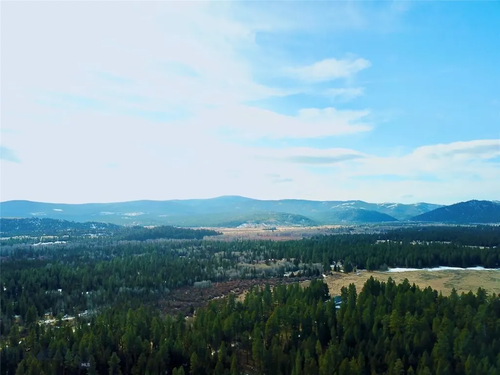 208 4th Lincoln MT 59639