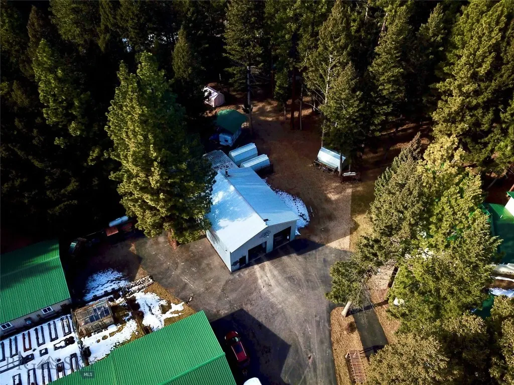 208 4th Lincoln MT 59639