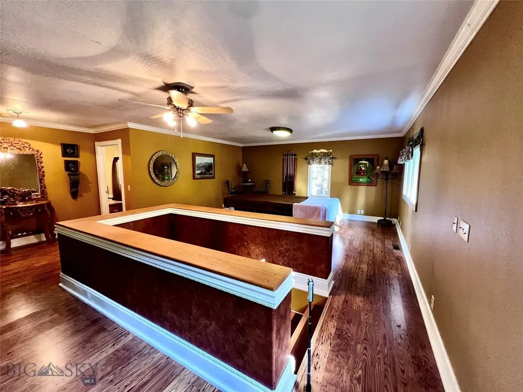208 4th Lincoln MT 59639