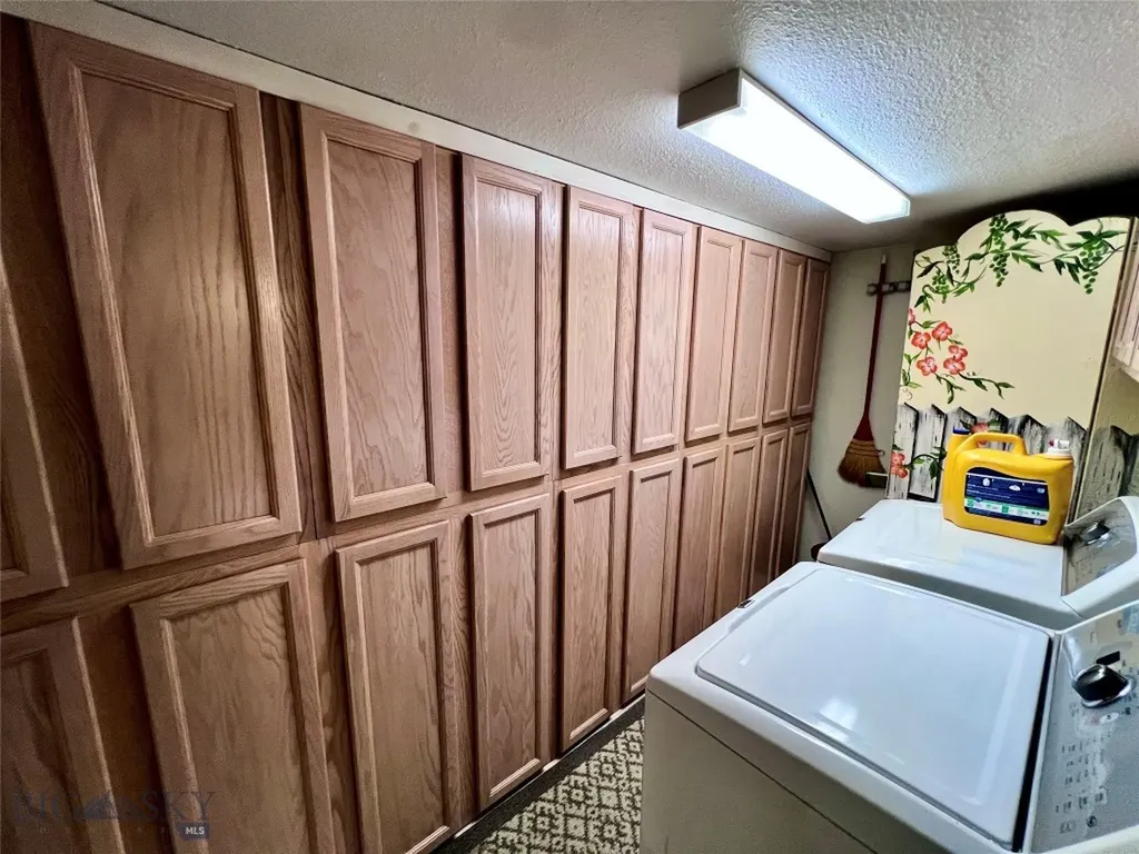 208 4th Lincoln MT 59639