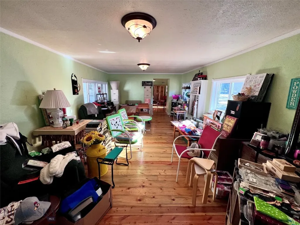 208 4th Lincoln MT 59639