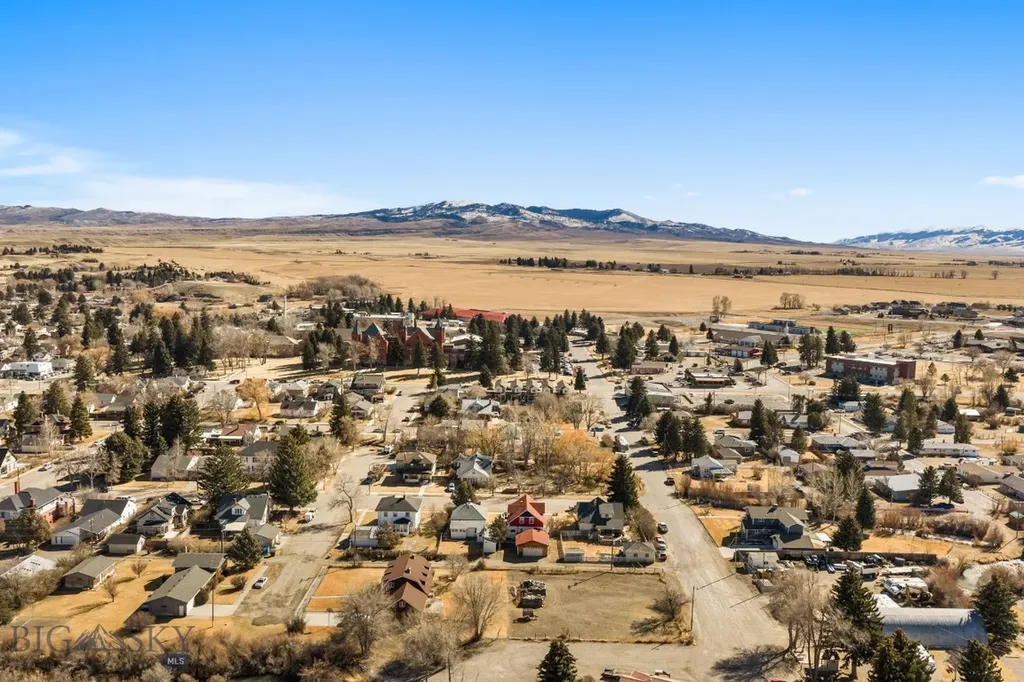 923 S Washington Street Dillon MT 59725
