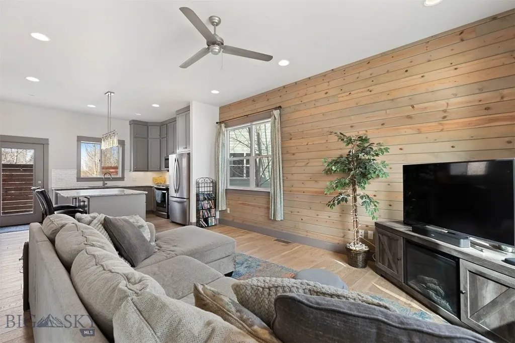 13 Boxcar Lane Bozeman MT 59718