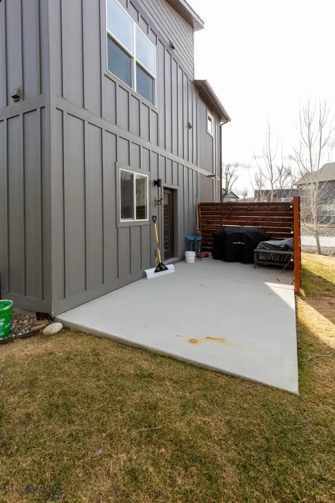 13 Boxcar Lane Bozeman MT 59718