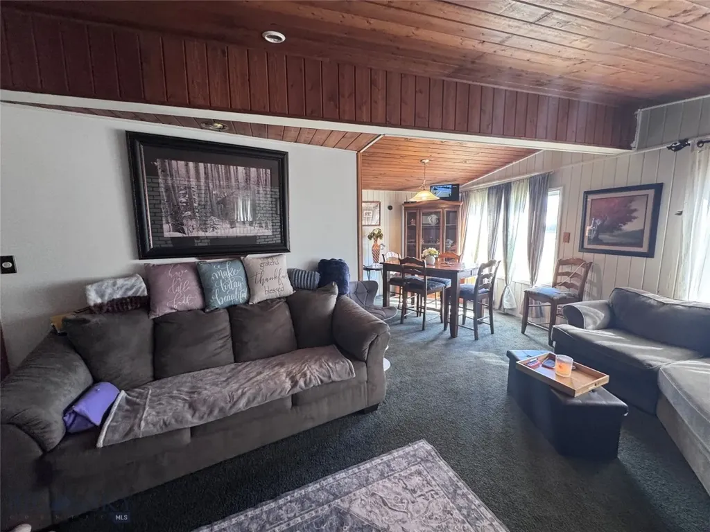 1353 Dewey Butte MT 59701