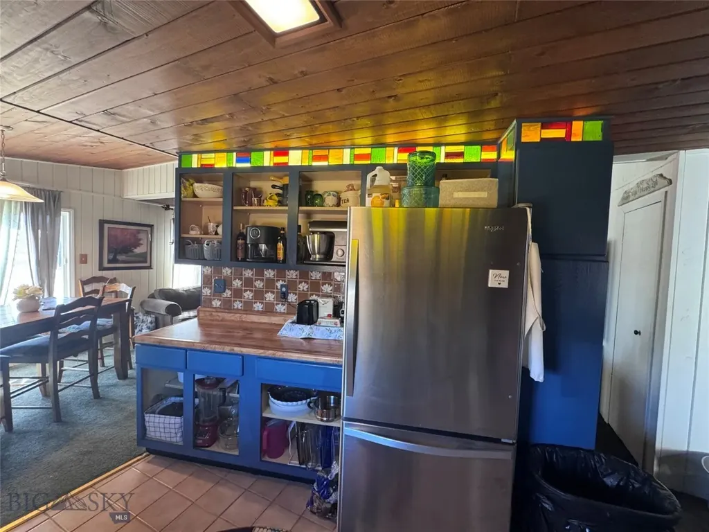 1353 Dewey Butte MT 59701