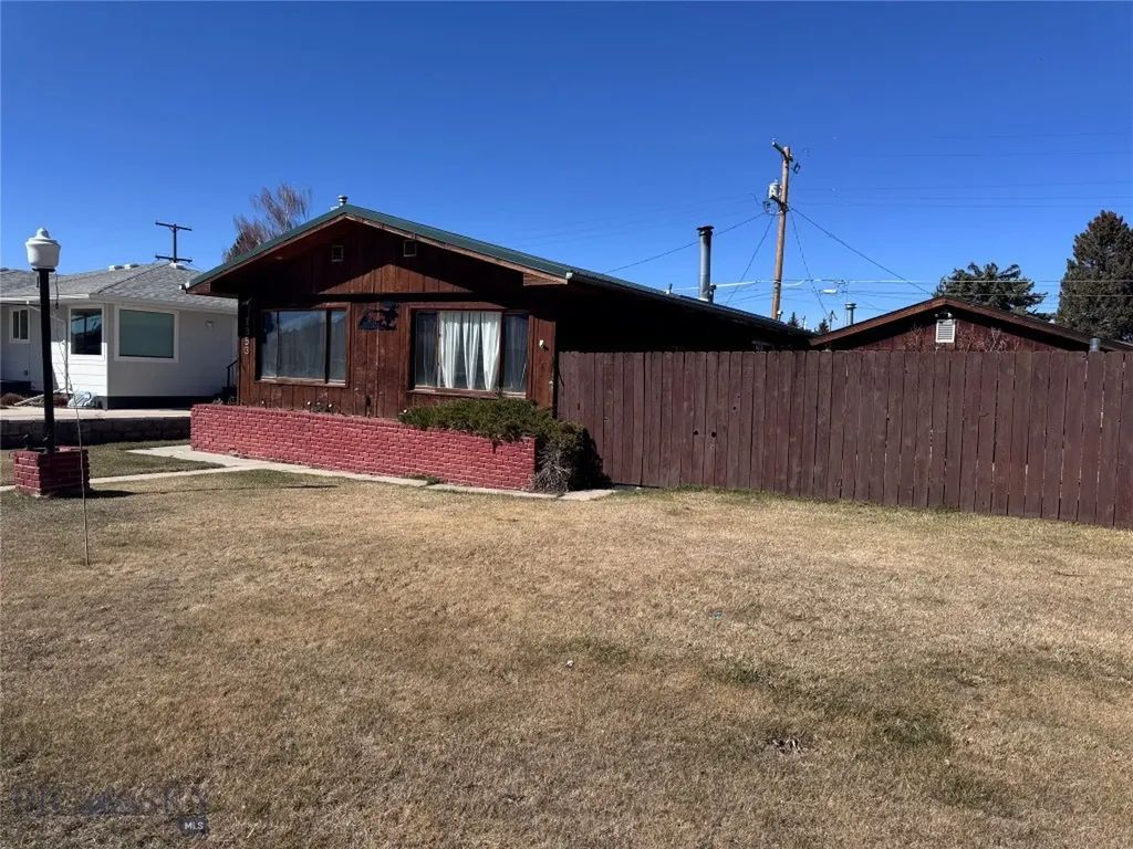 1353 Dewey Butte MT 59701