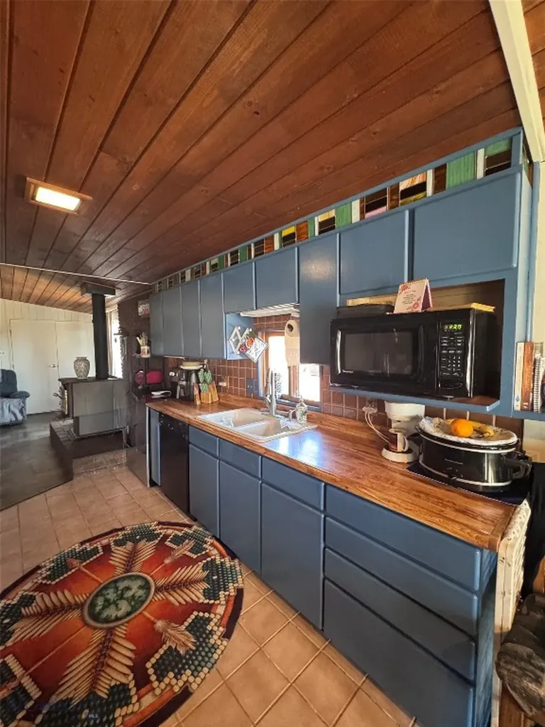 1353 Dewey Butte MT 59701