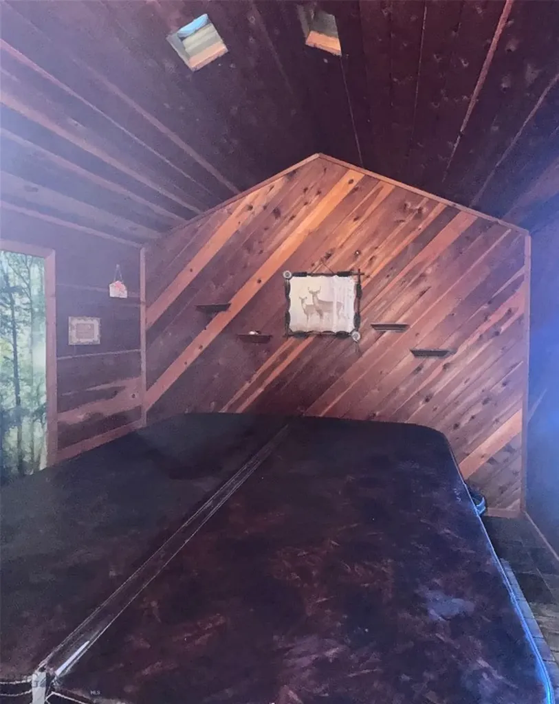 1353 Dewey Butte MT 59701
