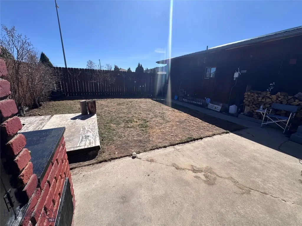 1353 Dewey Butte MT 59701