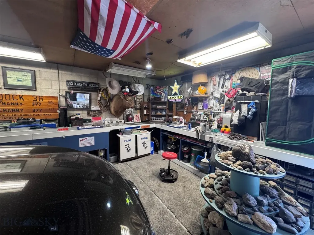 1353 Dewey Butte MT 59701
