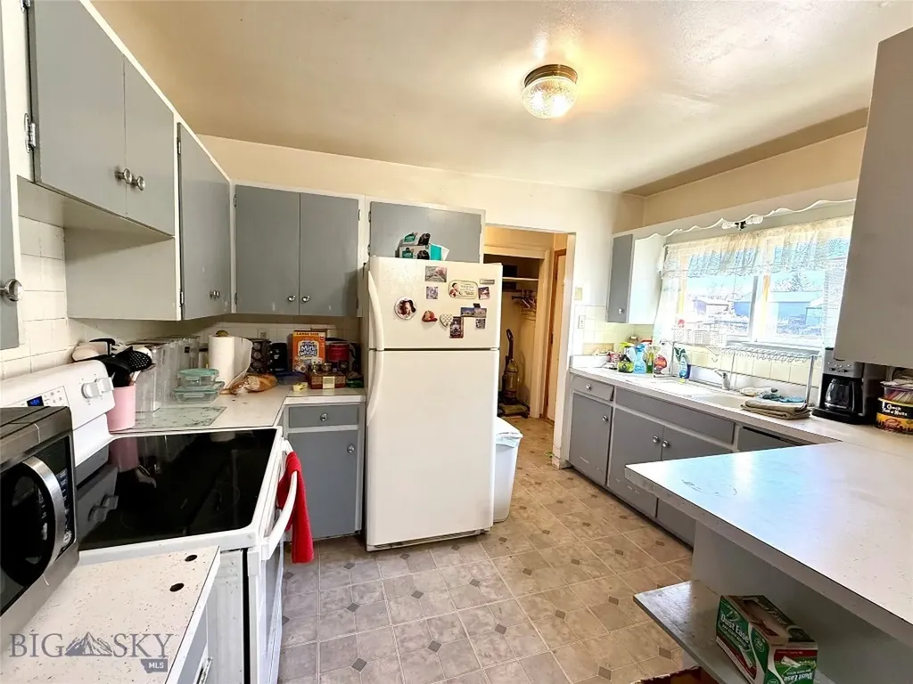 227 Kohrs Street Deer Lodge MT 59722