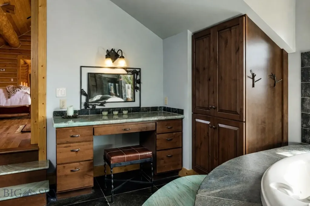 1021 Gateway South Road Gallatin Gateway MT 59730