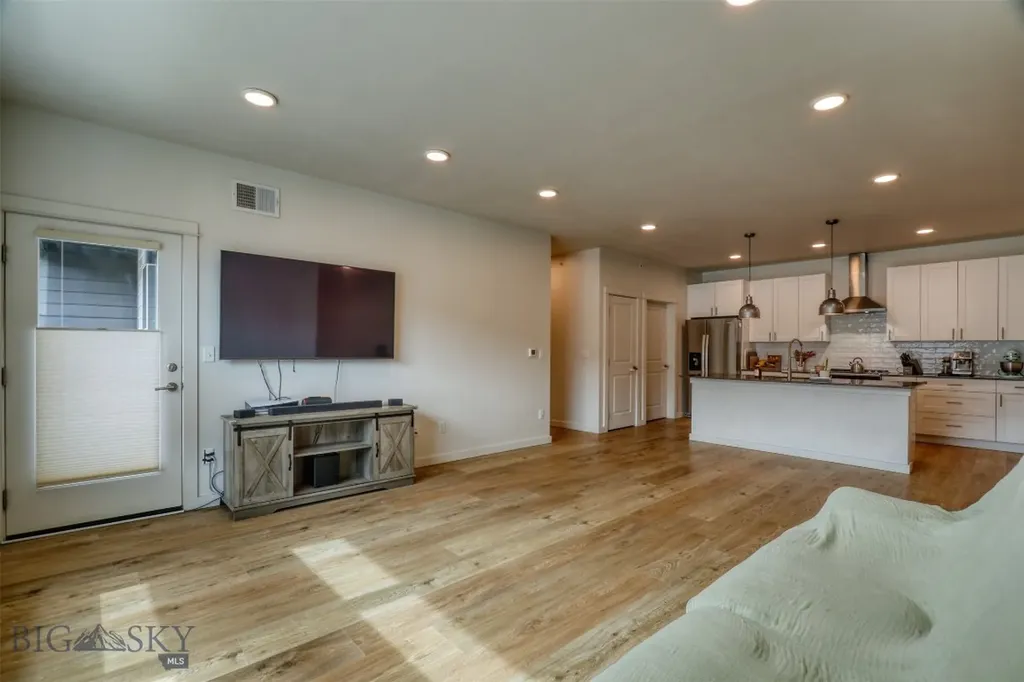 2221 Willow Drive Livingston MT 59047