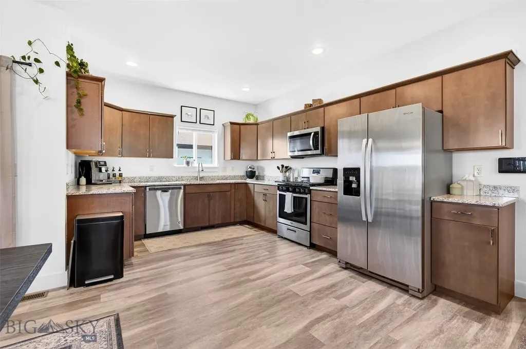 1306 Scooter Lane Belgrade MT 59714