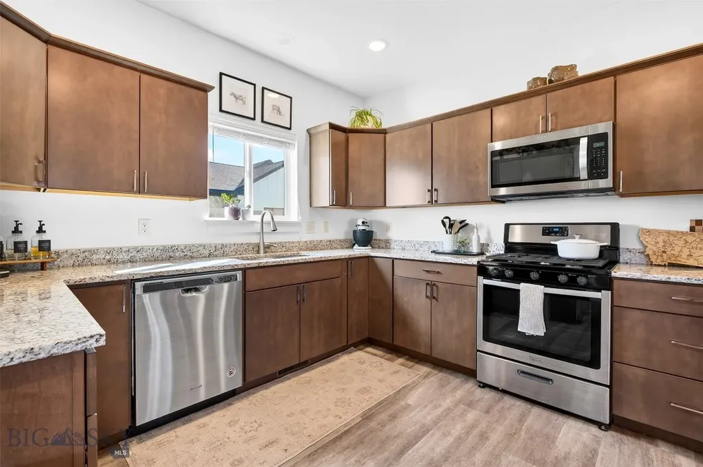 1306 Scooter Lane Belgrade MT 59714