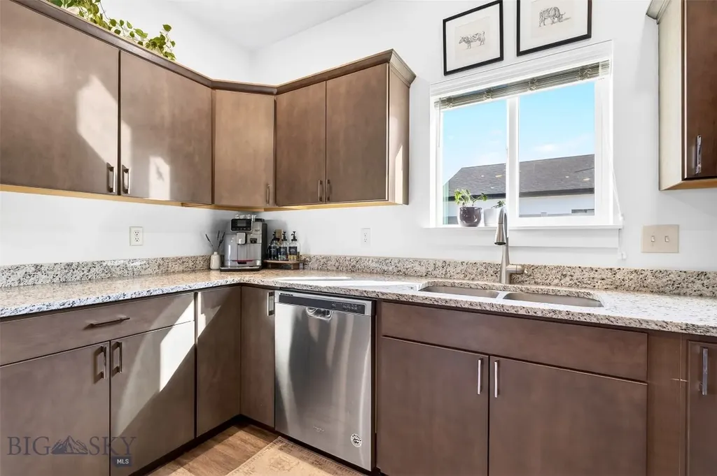 1306 Scooter Lane Belgrade MT 59714