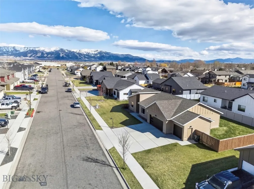 1306 Scooter Lane Belgrade MT 59714