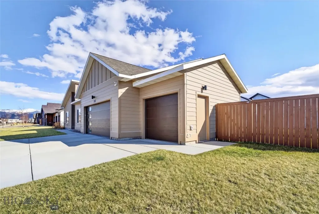 1306 Scooter Lane Belgrade MT 59714