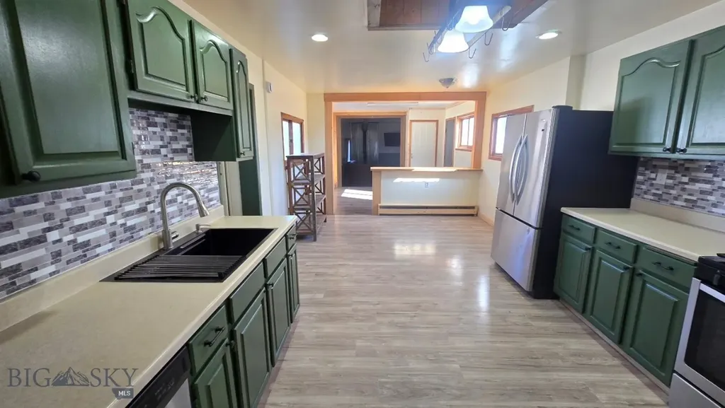 5 Front Street Alder MT 59710
