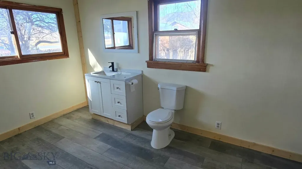 5 Front Street Alder MT 59710