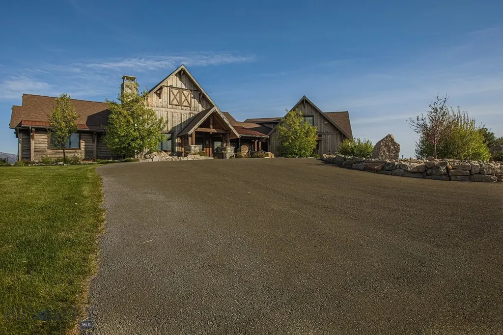 11 Howard Beer Road Clancy MT 59634