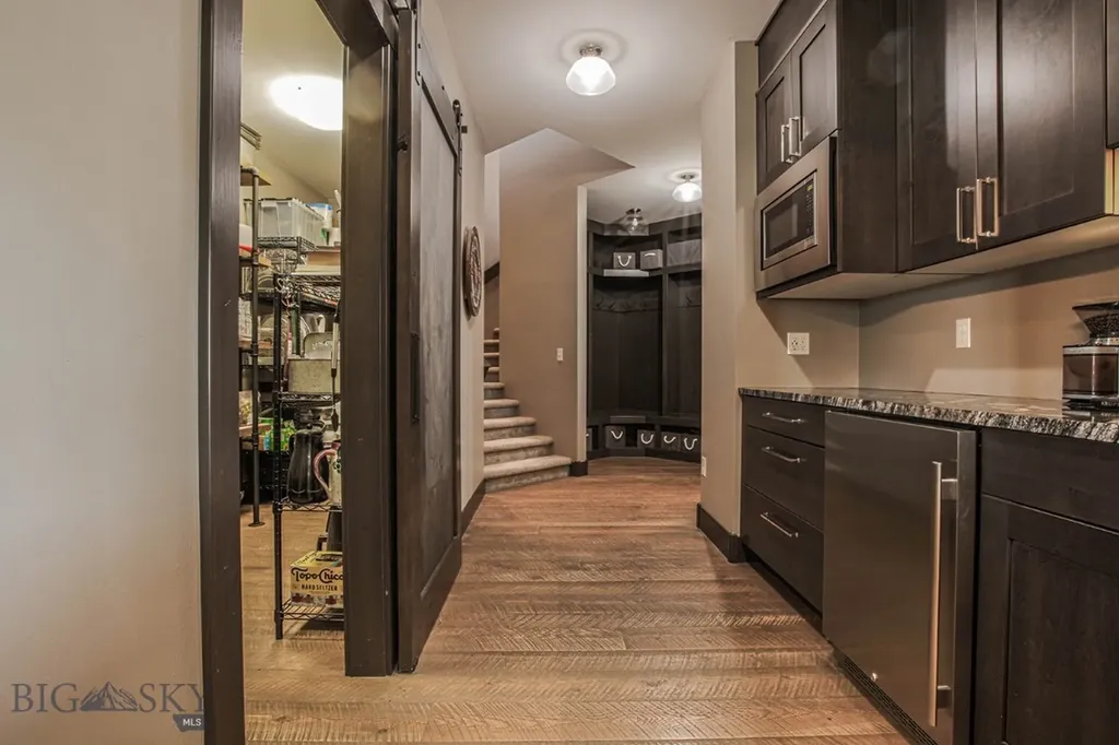 11 Howard Beer Road Clancy MT 59634