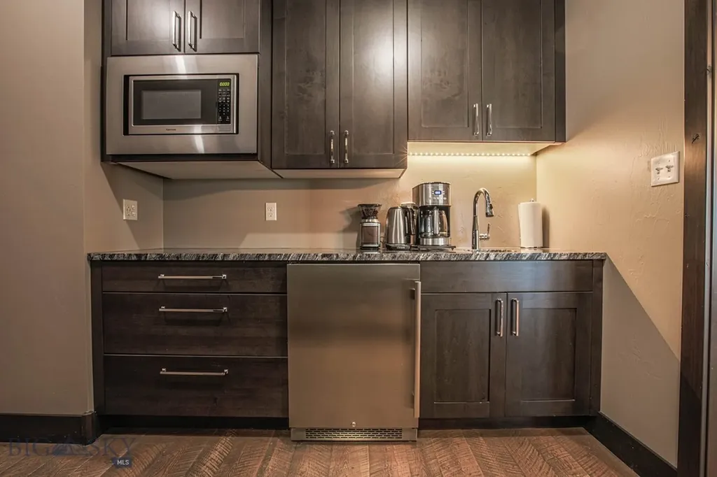 11 Howard Beer Road Clancy MT 59634