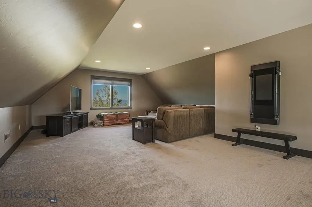 11 Howard Beer Road Clancy MT 59634